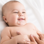 babymassage werkt ouder baby aanraking