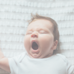 baby valt moeilijk in slaap